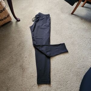 Black Old Navy Performance Joggers in Size Large